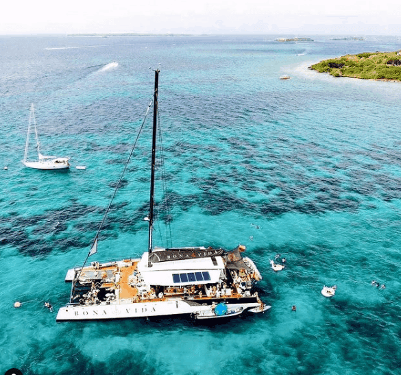 como llegar a las islas del rosario en catamaran