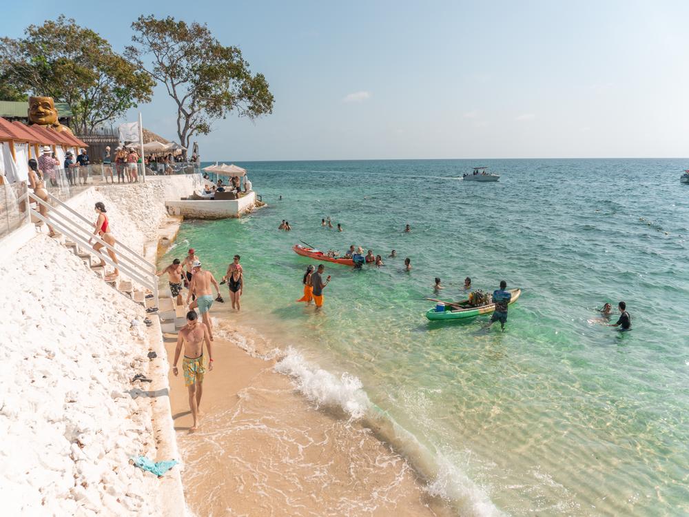 Bora Bora Beach Club