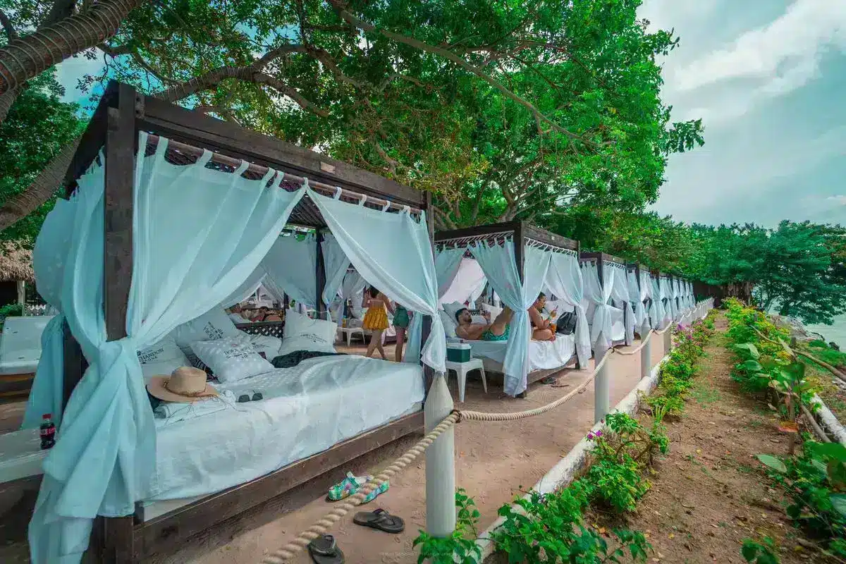 Bora Bora Beach Vip - Image 25