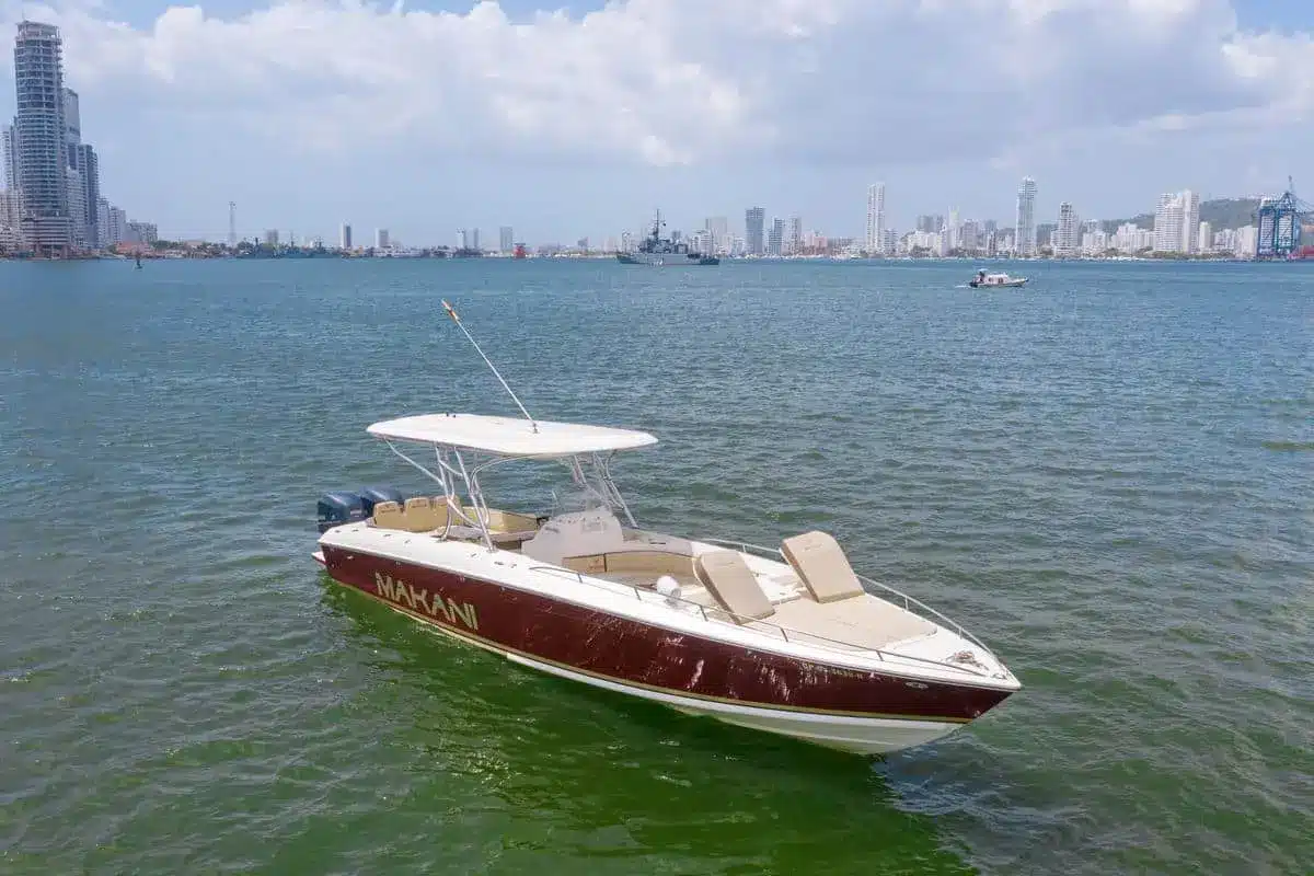 Lancha Makani