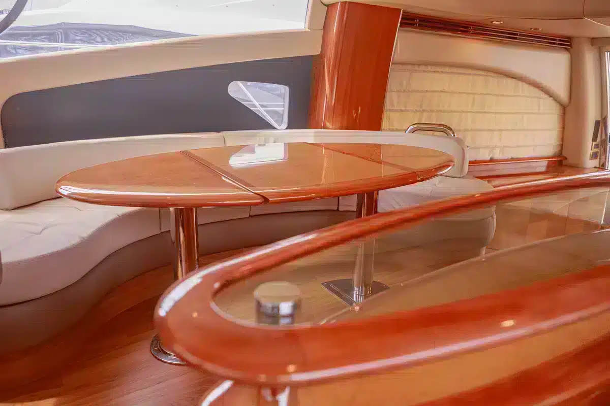 Yate Luz II - Image 15